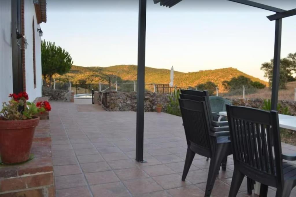 Вилла Casa Cortijo En Dehesa Sierra Leon Ла-Пуэбла-де-лос-Инфантес Экстерьер фото