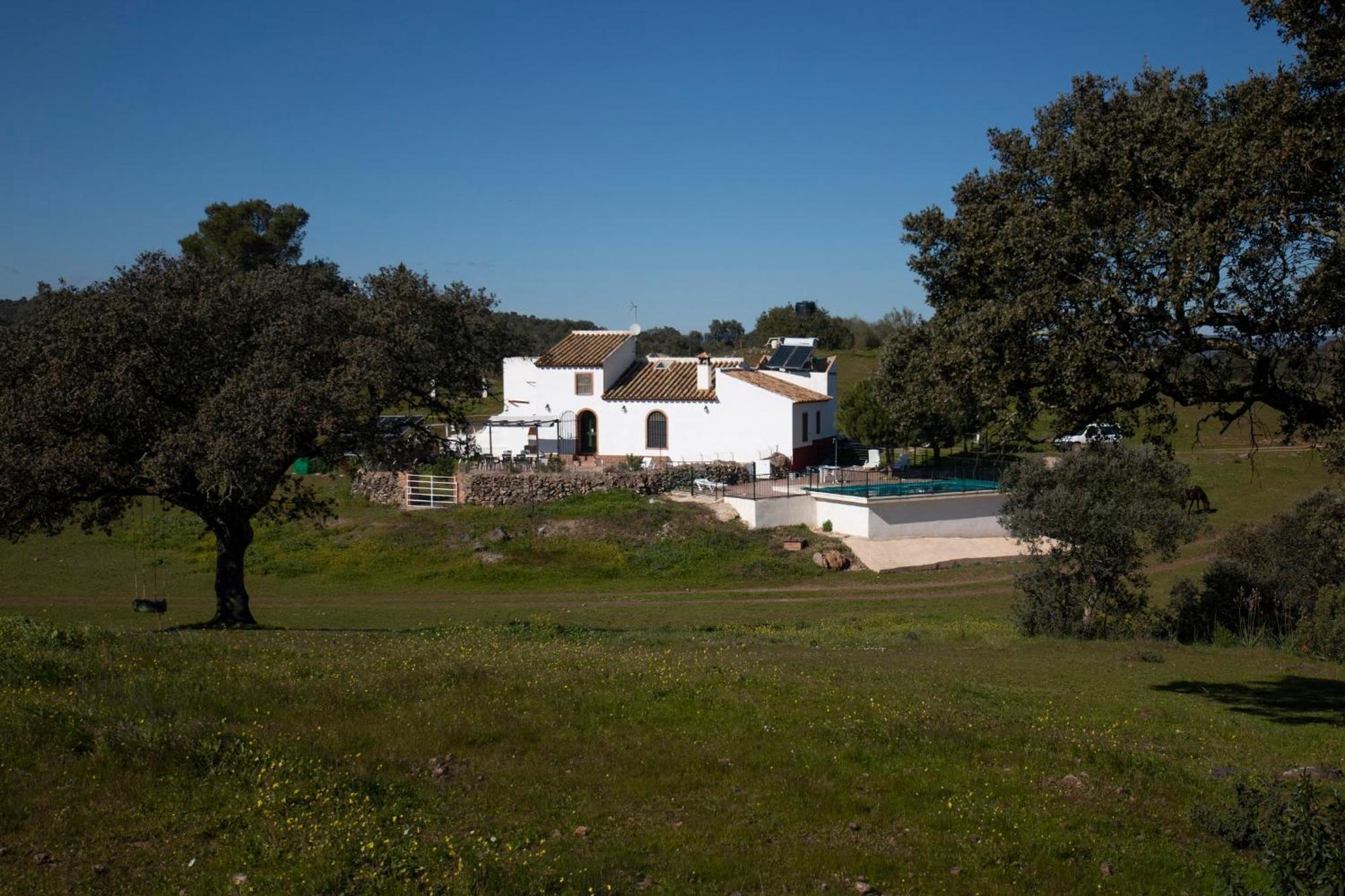 Вилла Casa Cortijo En Dehesa Sierra Leon Ла-Пуэбла-де-лос-Инфантес Экстерьер фото